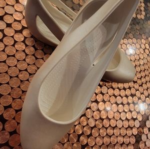 Crocs size 9 Metallic ballerina flat